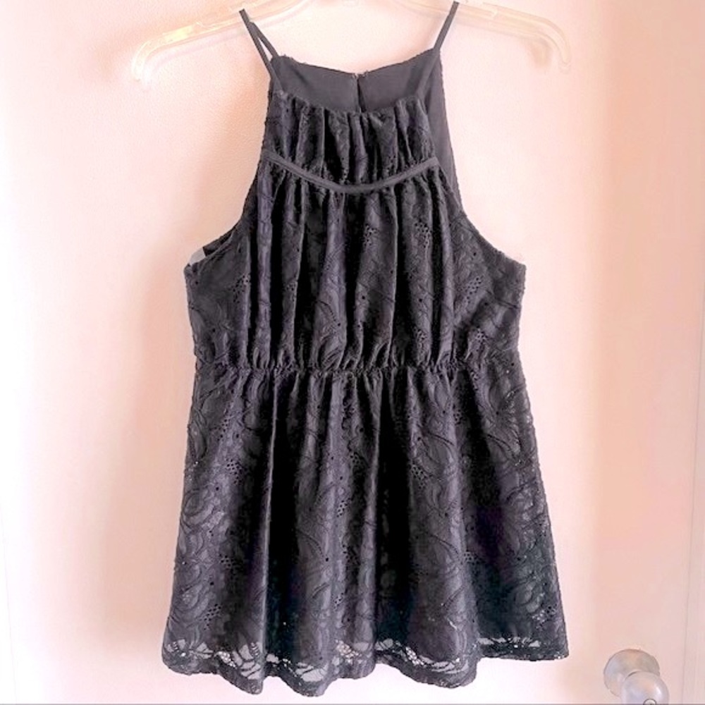 BCBG MAXAZRIA New Black Sleeveless LACE Lined TOP! NWT!
